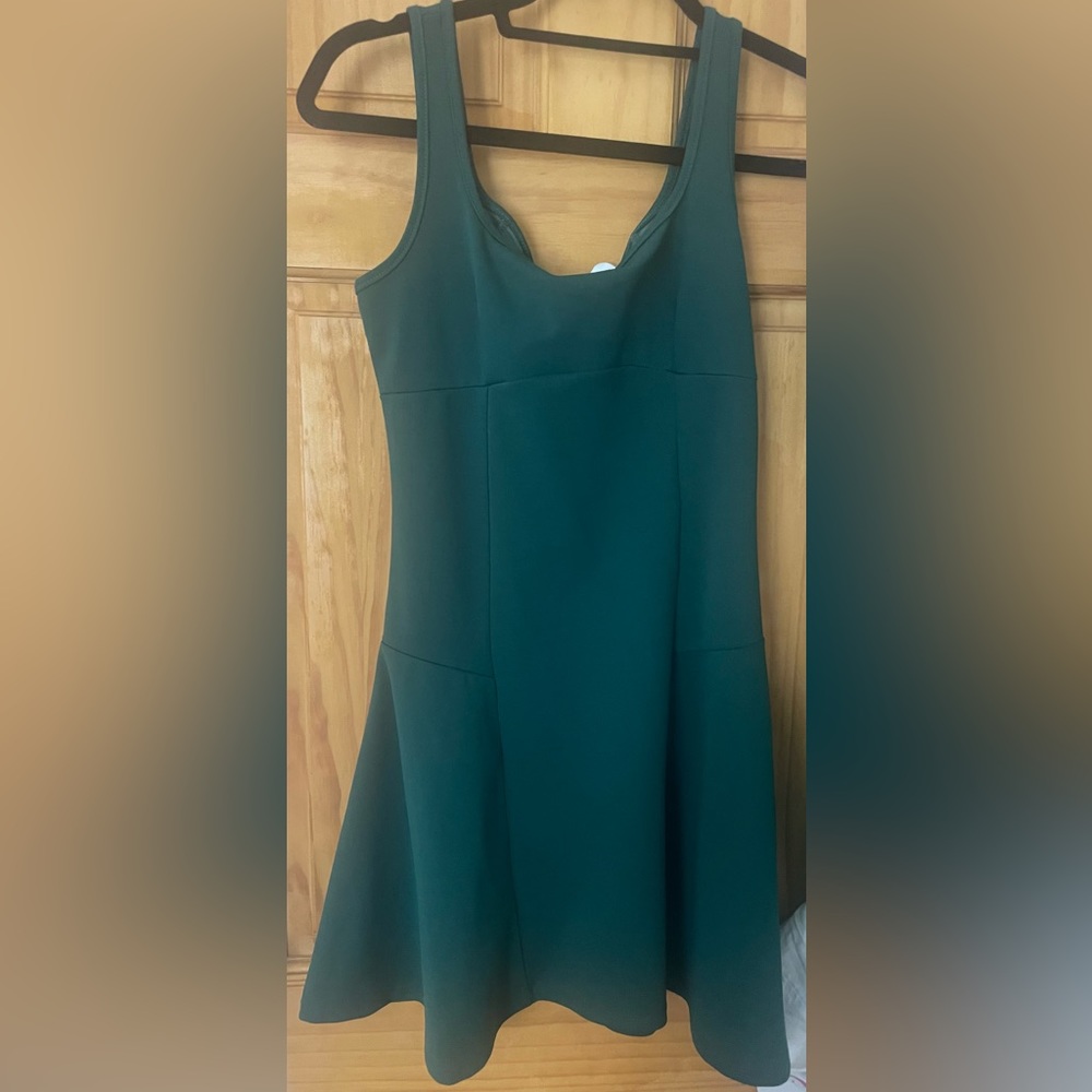 Amazon - dark green sleeveless dress